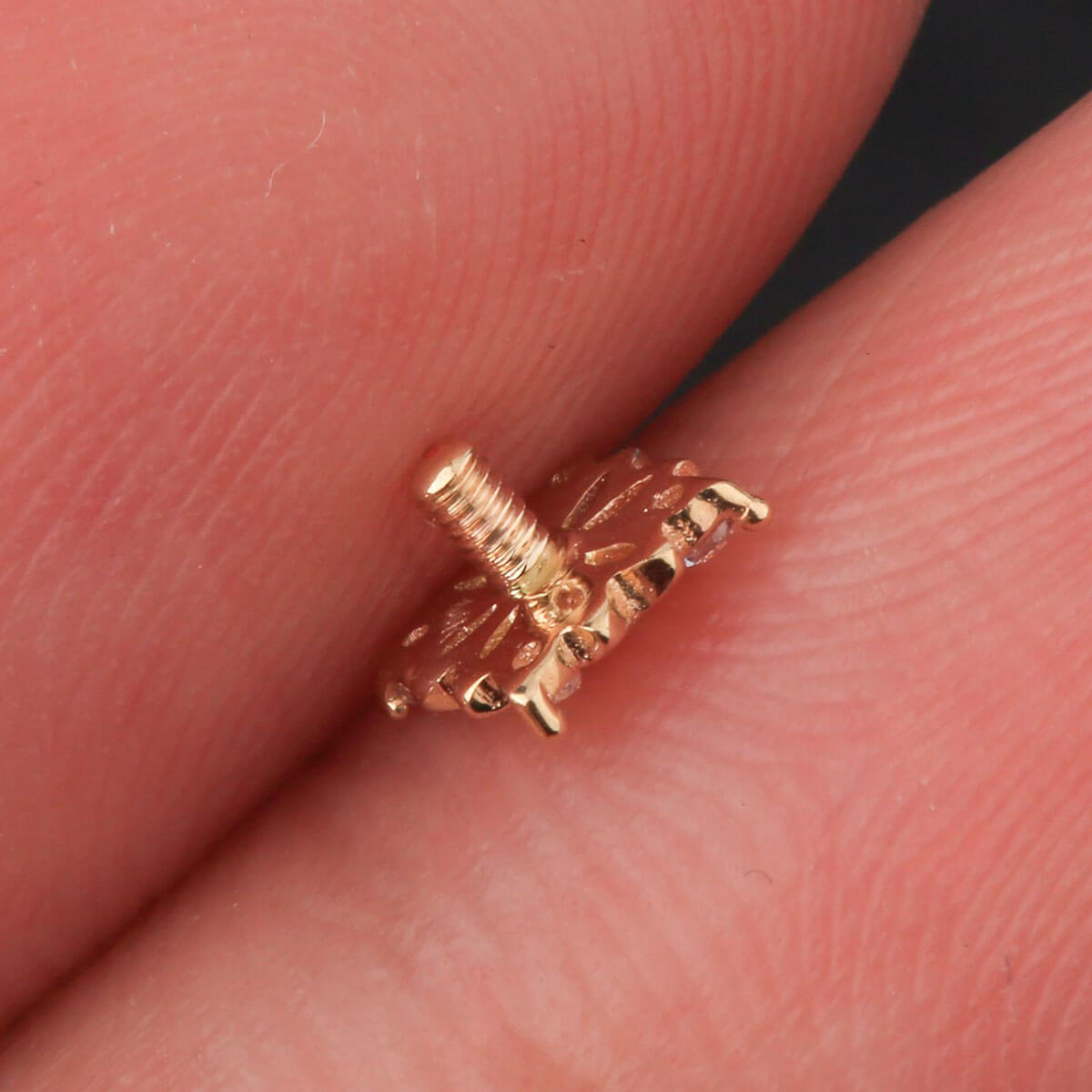 14K Gold CZ Flower Dermal Tops 16G Bijoux cutanés à filetage interne