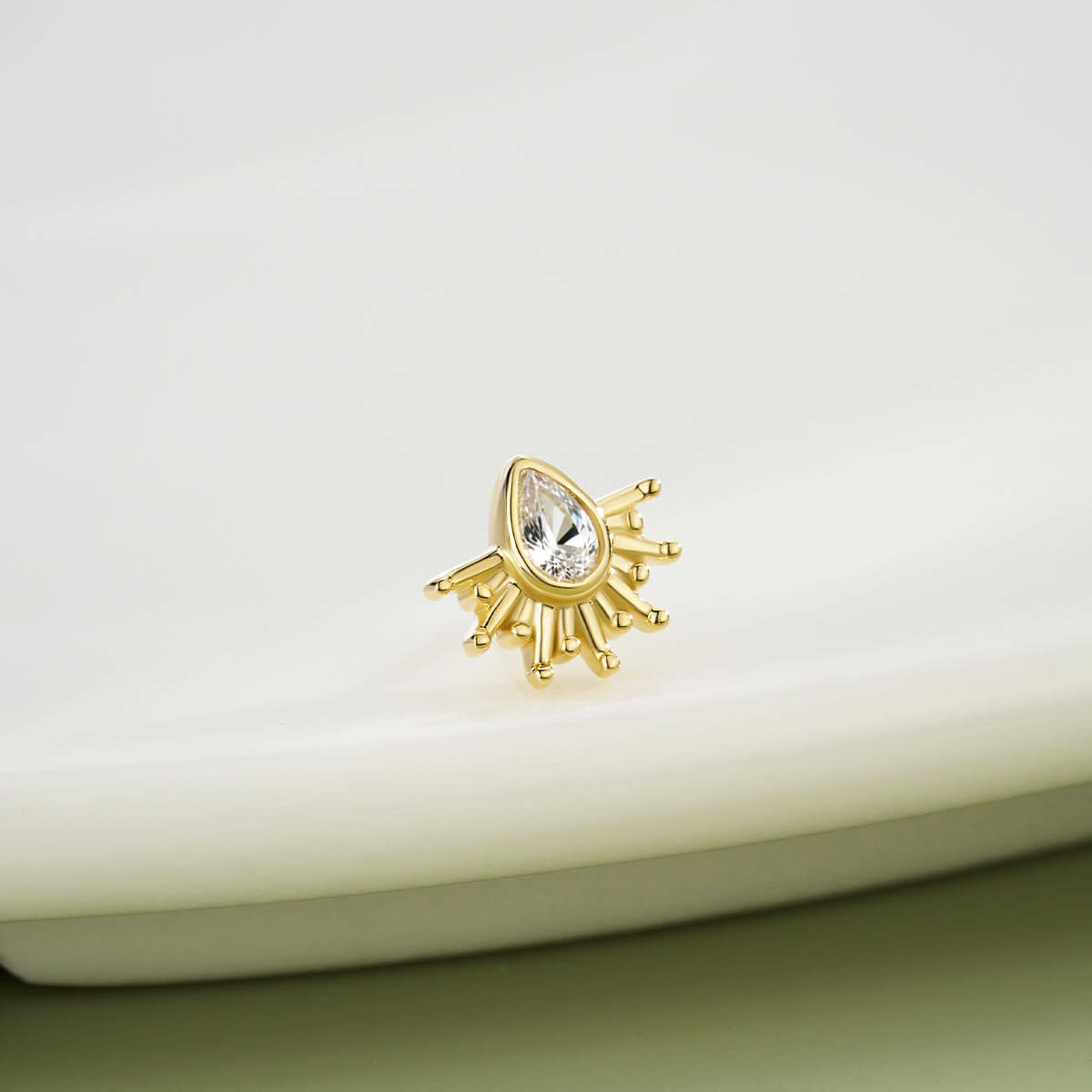 sunburst stud