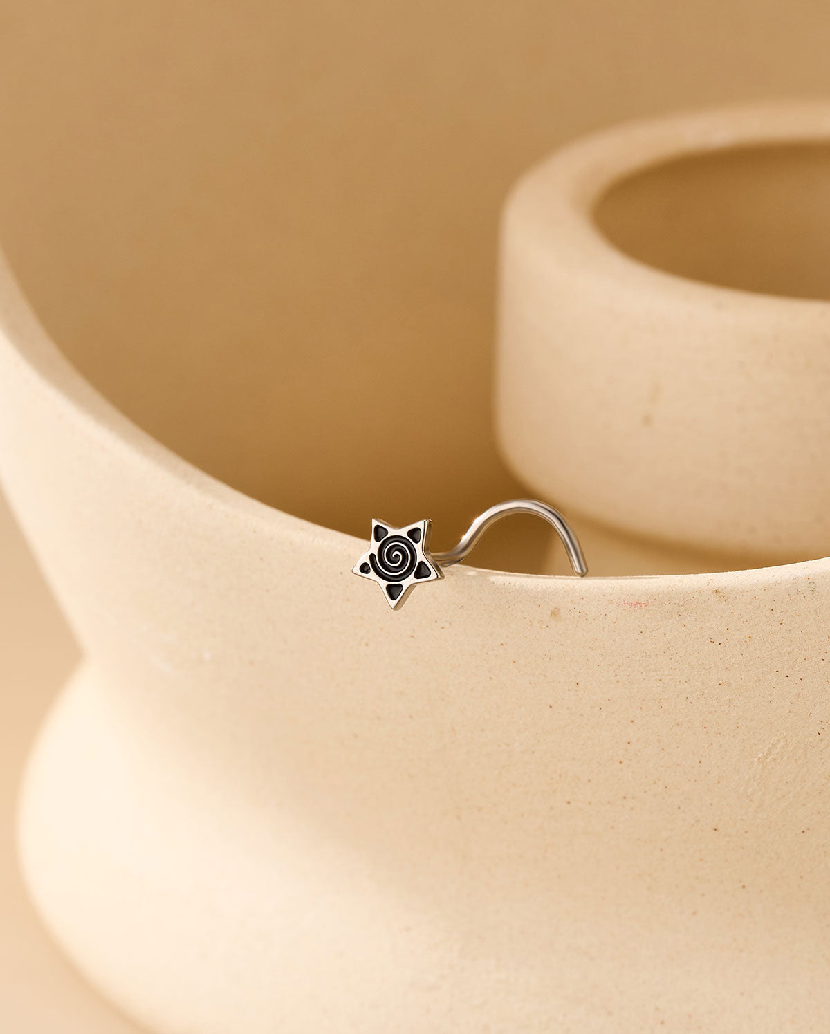 Oxidized Spiral Star Titanium Nose Screw Stud