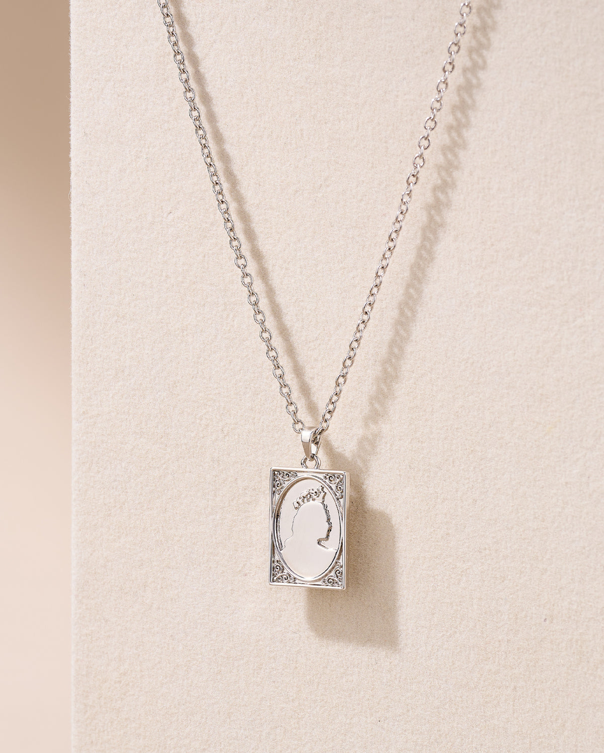 WICKED X OUFER Glinda Enchanted Necklace