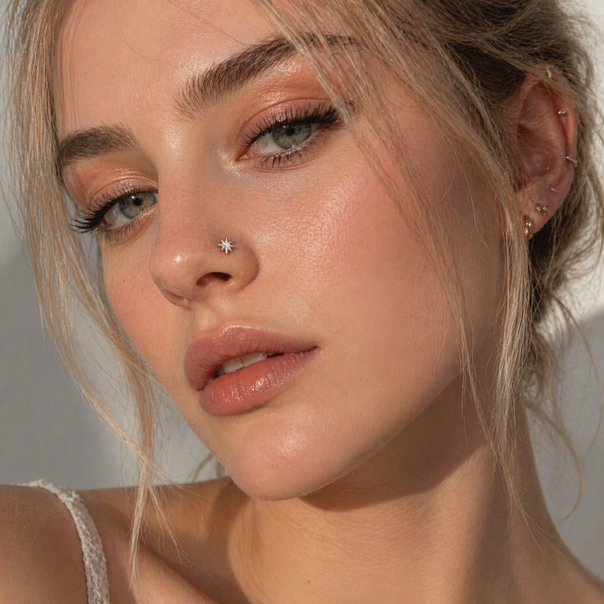 Star L Shaped Nose Stud 