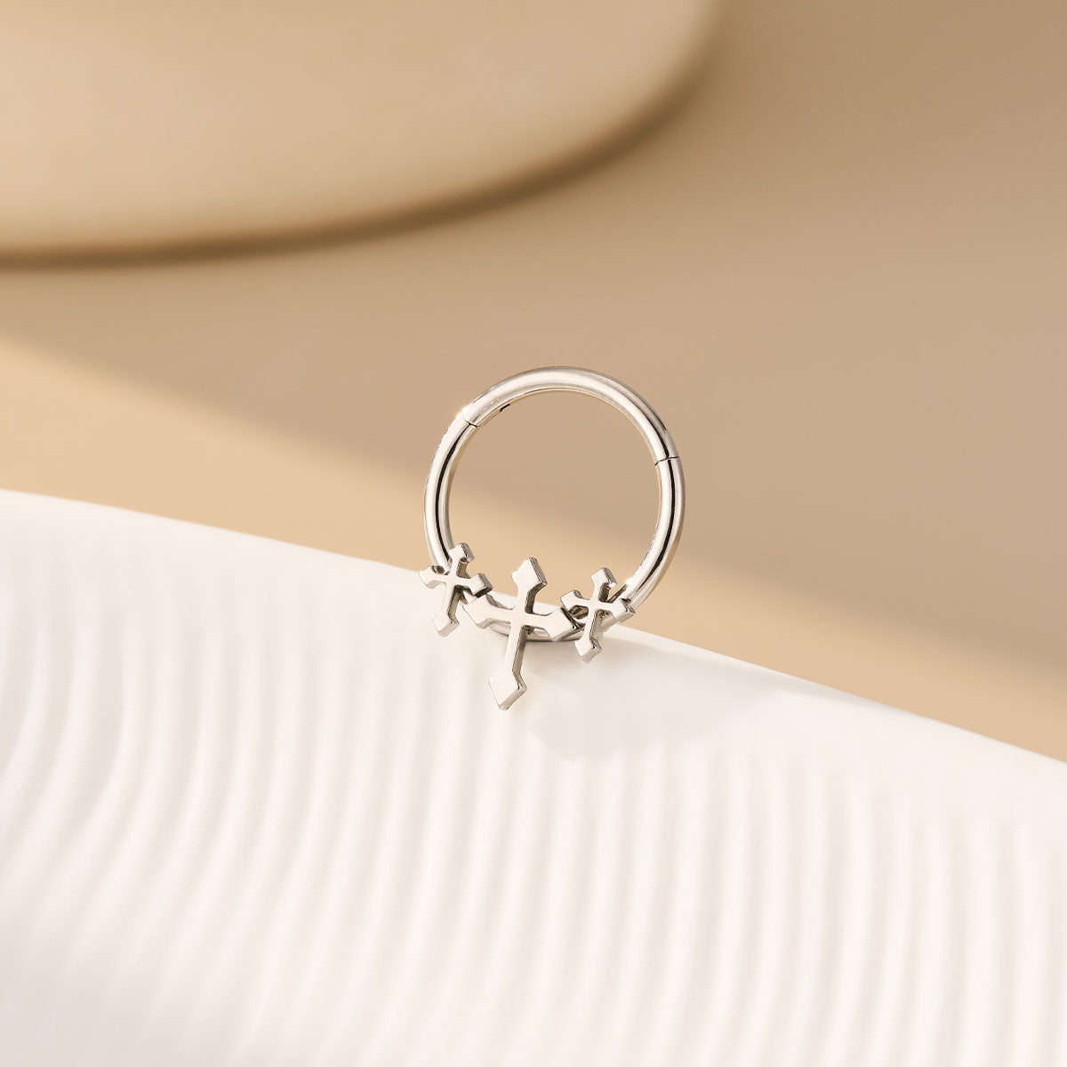 Triple Cross Septum Segment Ring